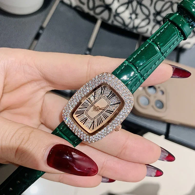 Luxury Watch With Leather Strap - Relógio feminino moderno e moderno com