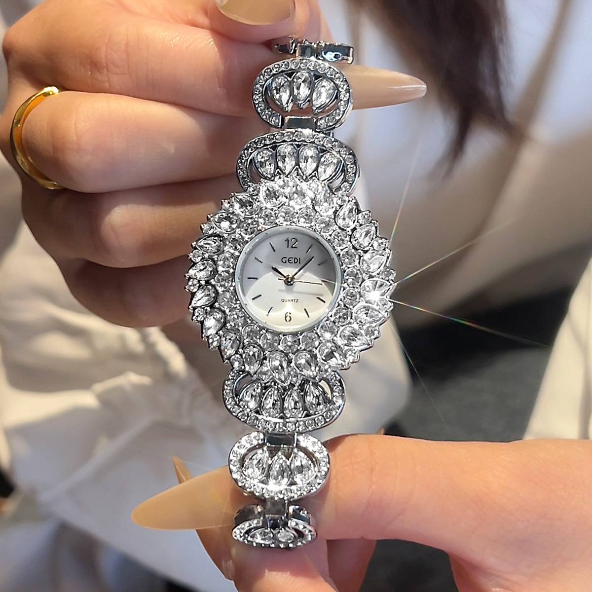 UTHAI CQ443 Relógio Feminino d - Luxury Watch Moon Phase avaliação e preço