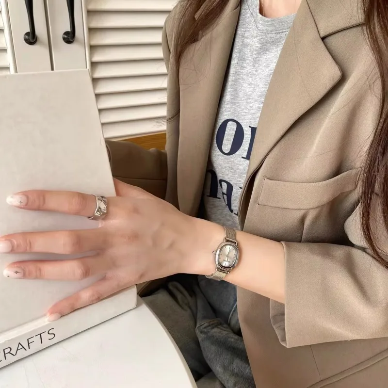 Pequeno mostrador oval relógio - Luxury Watch Casio avaliação e preço