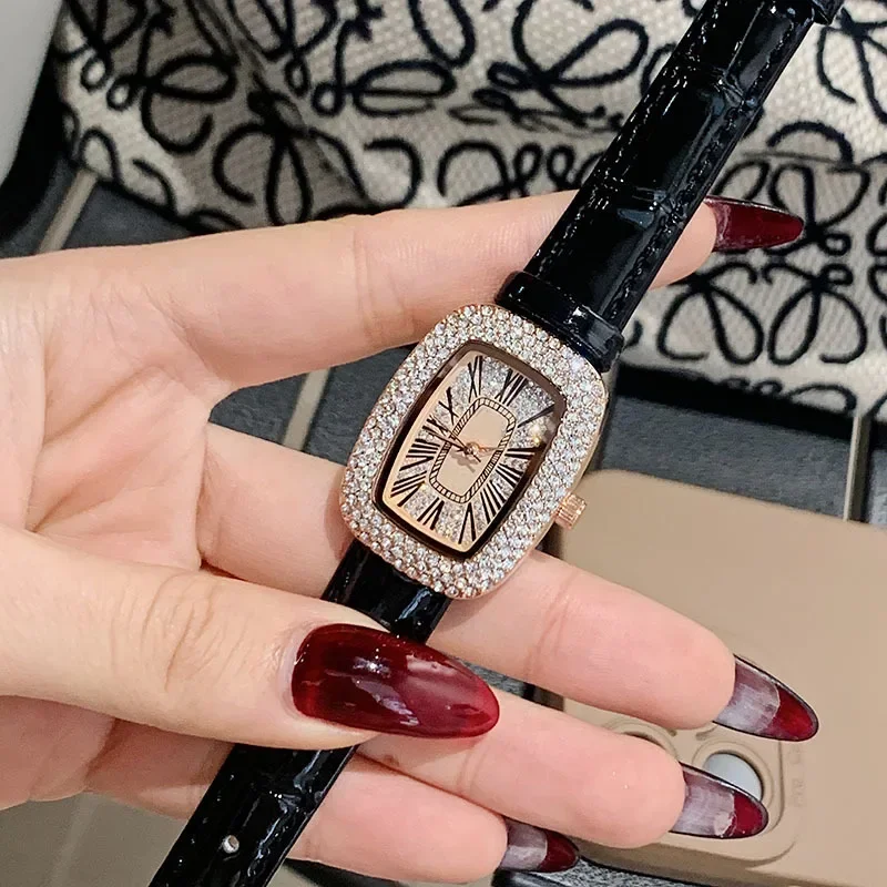 Relógio feminino moderno e mod - Luxury Watch With Leather Strap avaliação e preço