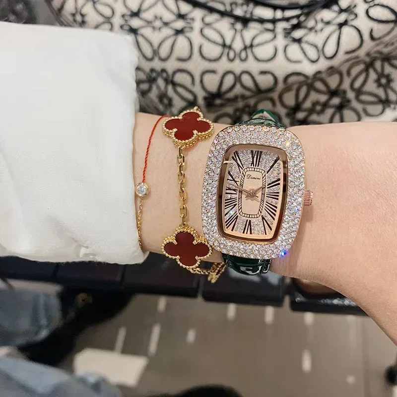 Relógio feminino moderno e mod - Luxury Watch With Leather Strap avaliação e preço