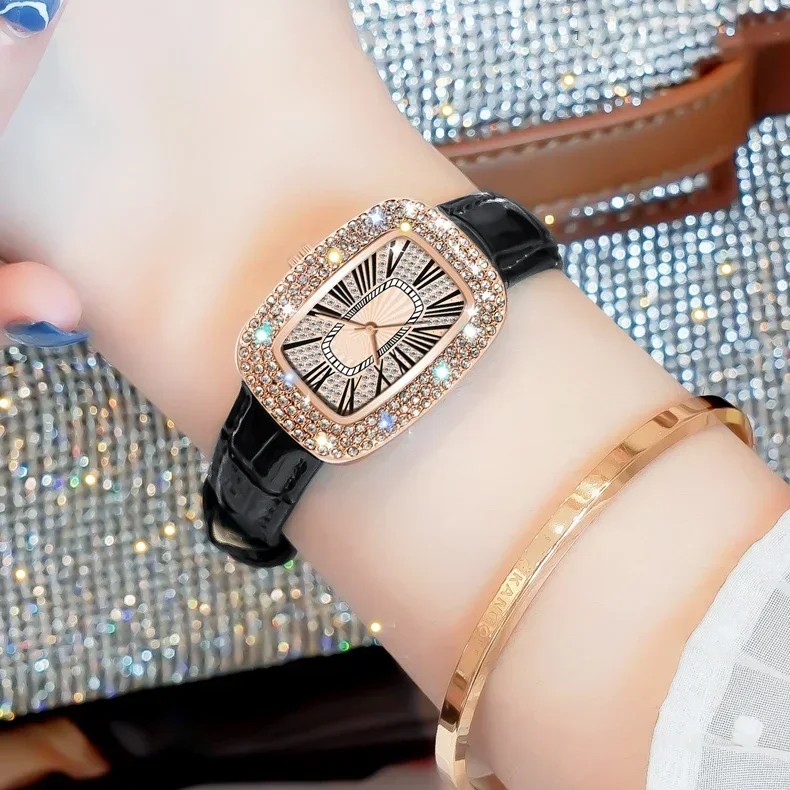Relógio feminino moderno e mod - Luxury Watch With Leather Strap avaliação e preço